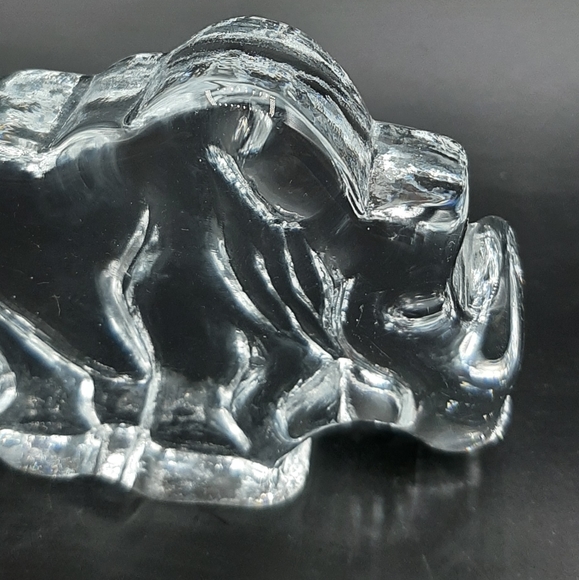 Vintage Nybro Paul Isling Heavy Solid Sweden Glass Rhino Flat Back Art Glass - Picture 6 of 7